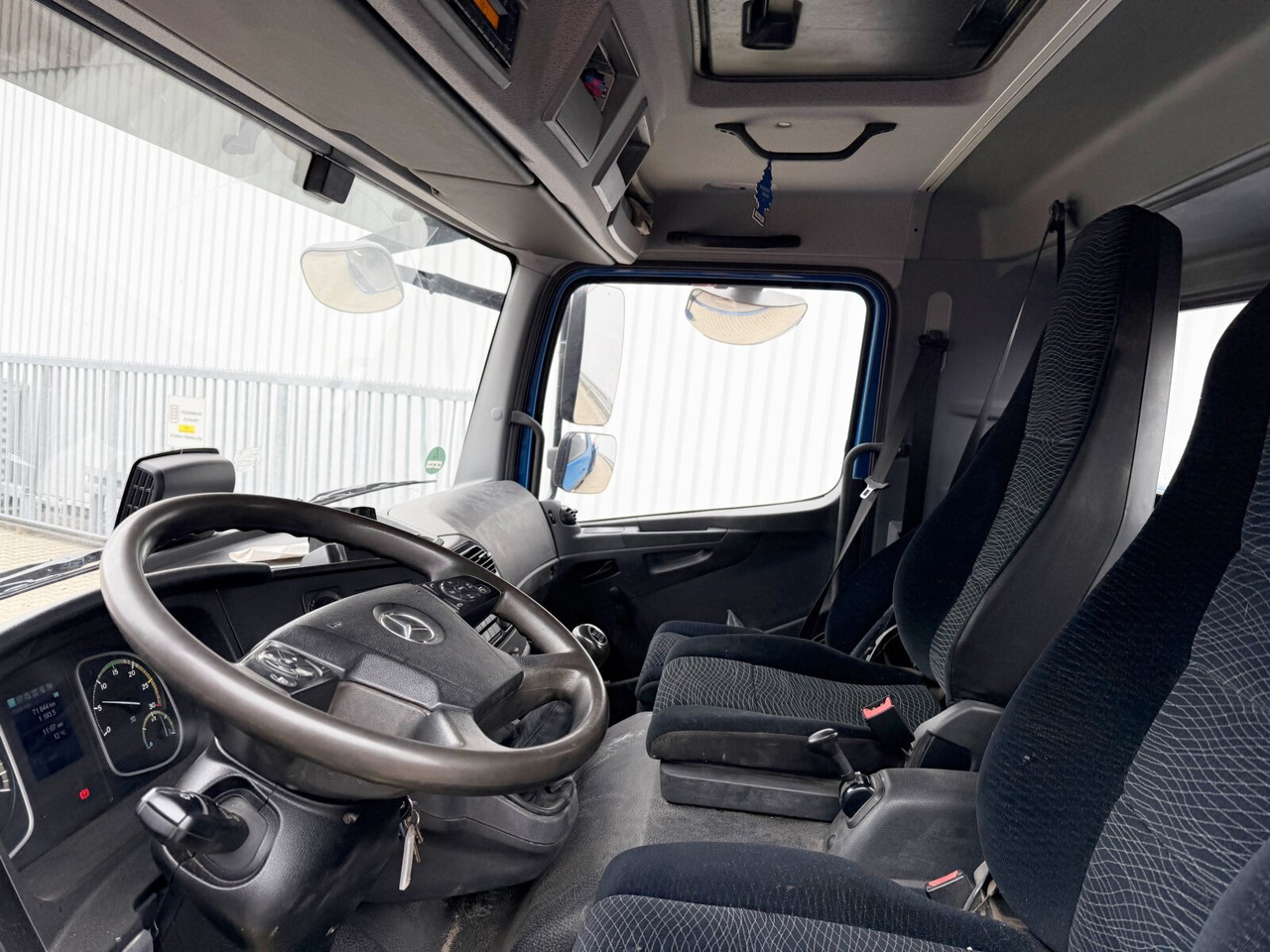 Mercedes-Benz Atego 1630 K 4x2 Atego 1630 K 4x2, Meiller 3-Seiten - Camión volquete: foto 2 Mercedes-Benz Atego 1630 K 4x2 Atego 1630 K 4x2, Meiller 3-Seiten - Camión volquete: foto 2