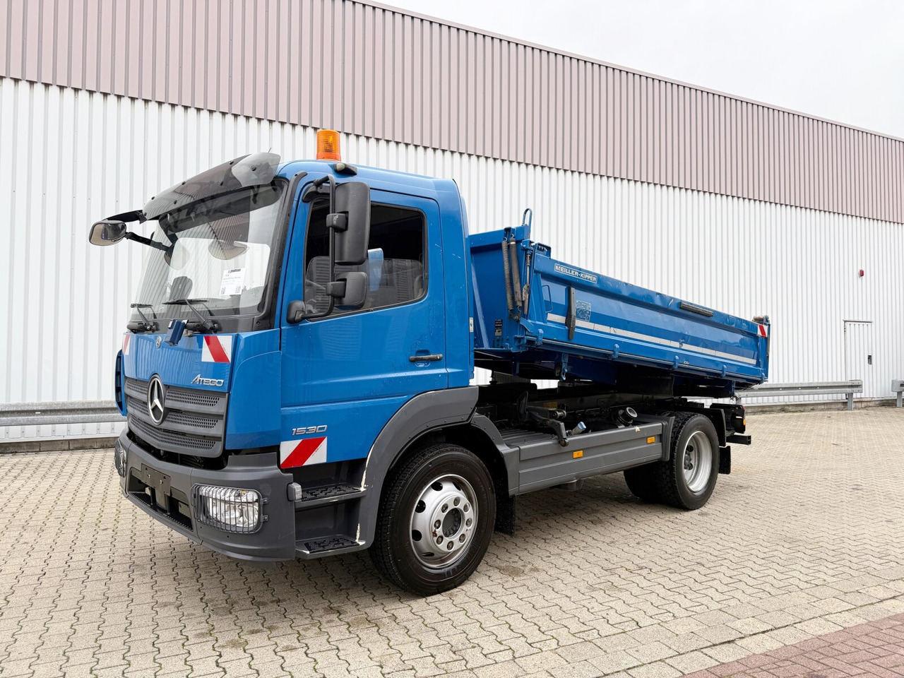 Mercedes-Benz Atego 1630 K 4x2 Atego 1630 K 4x2, Meiller 3-Seiten - Camión volquete: foto 1 Mercedes-Benz Atego 1630 K 4x2 Atego 1630 K 4x2, Meiller 3-Seiten - Camión volquete: foto 1