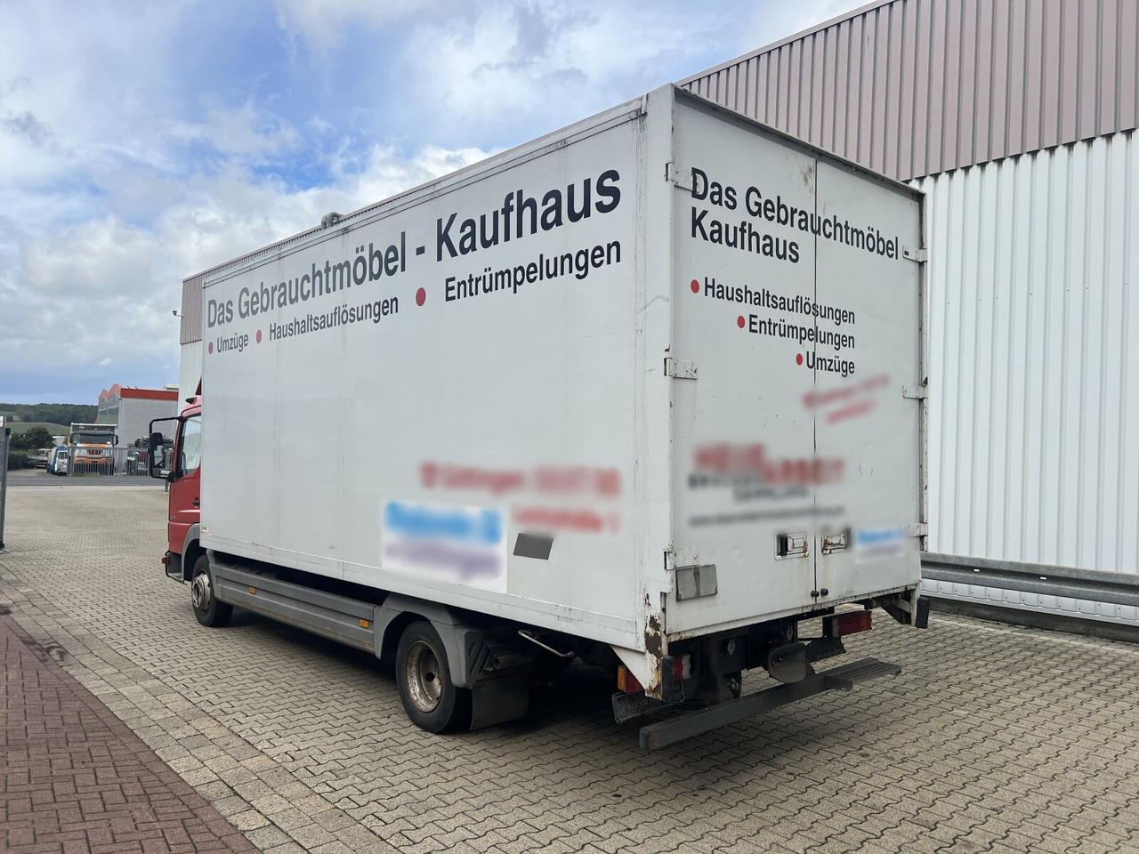 Mercedes-Benz Atego 818L 4x2 Atego 818L 4x2 - Camión caja cerrada: foto 4 Mercedes-Benz Atego 818L 4x2 Atego 818L 4x2 - Camión caja cerrada: foto 4