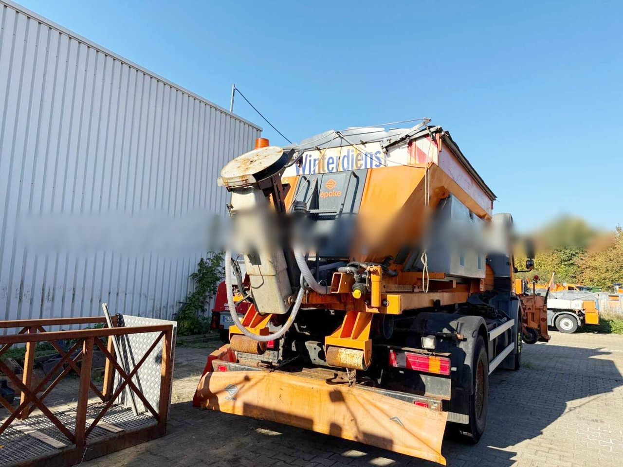 Mercedes-Benz Axor 1824 L 4x2 Axor 1824 L 4x2, Motorabtrieb, Winterdienstausstattung - Camión multibasculante: foto 3 Mercedes-Benz Axor 1824 L 4x2 Axor 1824 L 4x2, Motorabtrieb, Winterdienstausstattung - Camión multibasculante: foto 3