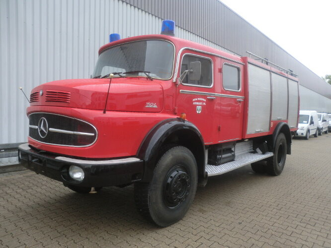 Mercedes-Benz LAK 1924 4x4 TLF LAK 1924 4x4 TLF, Feuerwehr - Camión de bomberos: foto 1 Mercedes-Benz LAK 1924 4x4 TLF LAK 1924 4x4 TLF, Feuerwehr - Camión de bomberos: foto 1