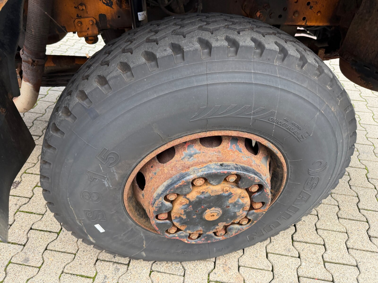 Mercedes-Benz NG 1928 A 4x4 NG 1928 A 4x4, V8-Motor, Winterdienstaustattung - Camión chasis: foto 4 Mercedes-Benz NG 1928 A 4x4 NG 1928 A 4x4, V8-Motor, Winterdienstaustattung - Camión chasis: foto 4