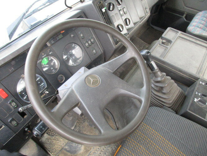Mercedes-Benz SK 1824 AK 4x4 SK 1824 AK 4x4 Chassis - Camión chasis: foto 4 Mercedes-Benz SK 1824 AK 4x4 SK 1824 AK 4x4 Chassis - Camión chasis: foto 4