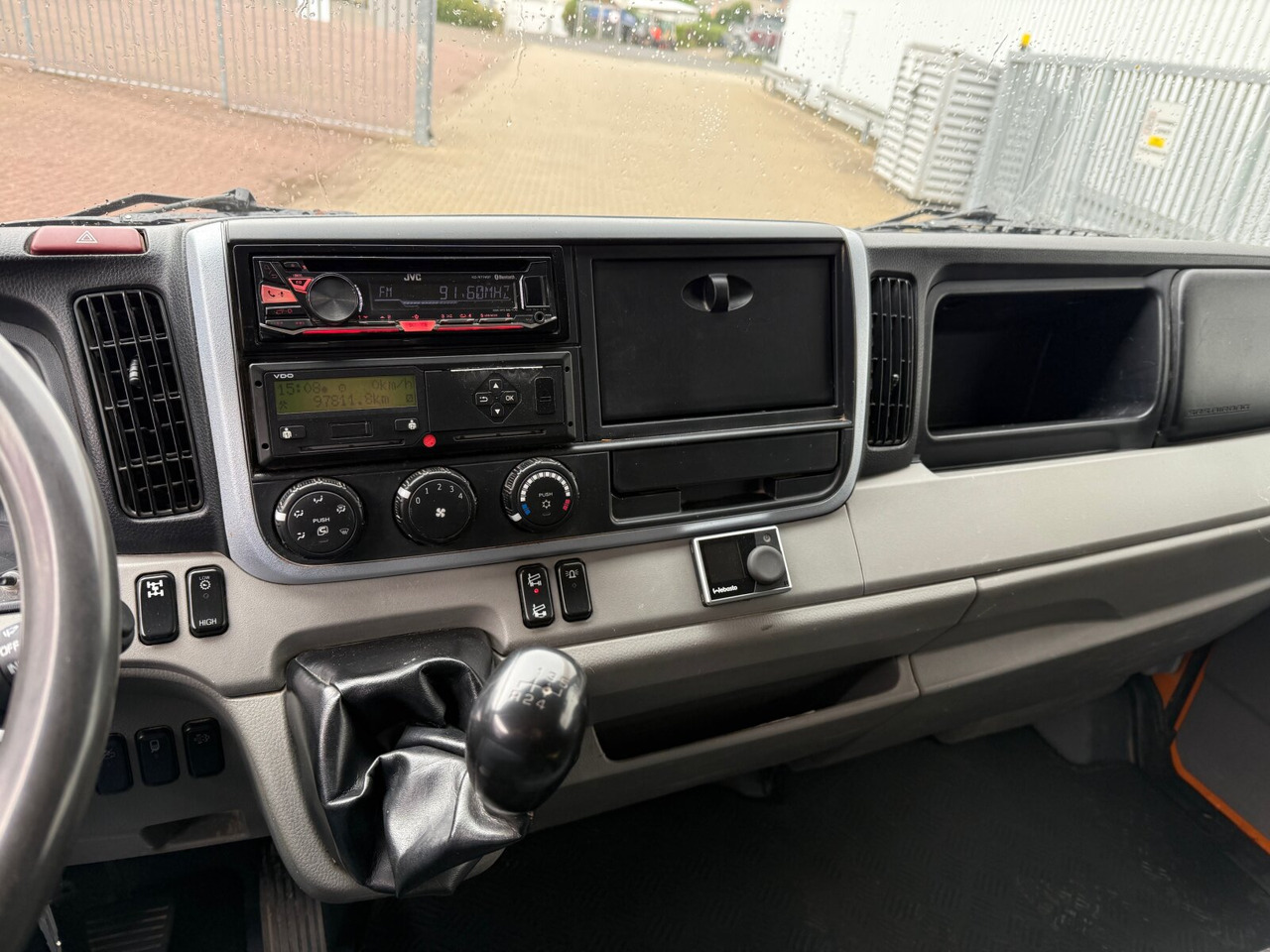 Mitsubishi Fuso 6C18D 4x4 Doka Fuso 6C18D 4x4 Doka - Camión volquete: foto 4 Mitsubishi Fuso 6C18D 4x4 Doka Fuso 6C18D 4x4 Doka - Camión volquete: foto 4