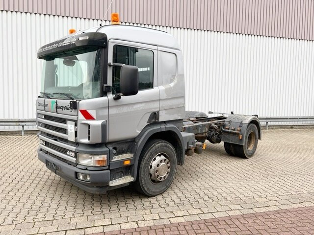 Scania 124G 420 4x2 124G 420 4x2, Retarder - Camión chasis: foto 1 Scania 124G 420 4x2 124G 420 4x2, Retarder - Camión chasis: foto 1