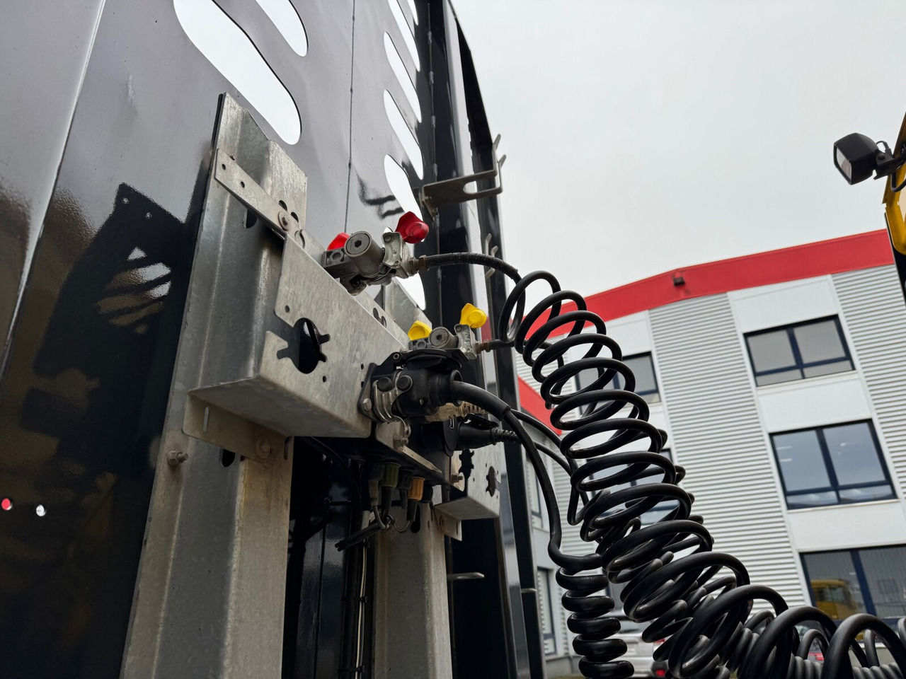 Schwarzmüller 3-Achs Holzauflieger 3-Achs Holzauflieger, Liftachse, MEHRFACH VORHANDEN! - Semirremolque maderero: foto 3 Schwarzmüller 3-Achs Holzauflieger 3-Achs Holzauflieger, Liftachse, MEHRFACH VORHANDEN! - Semirremolque maderero: foto 3