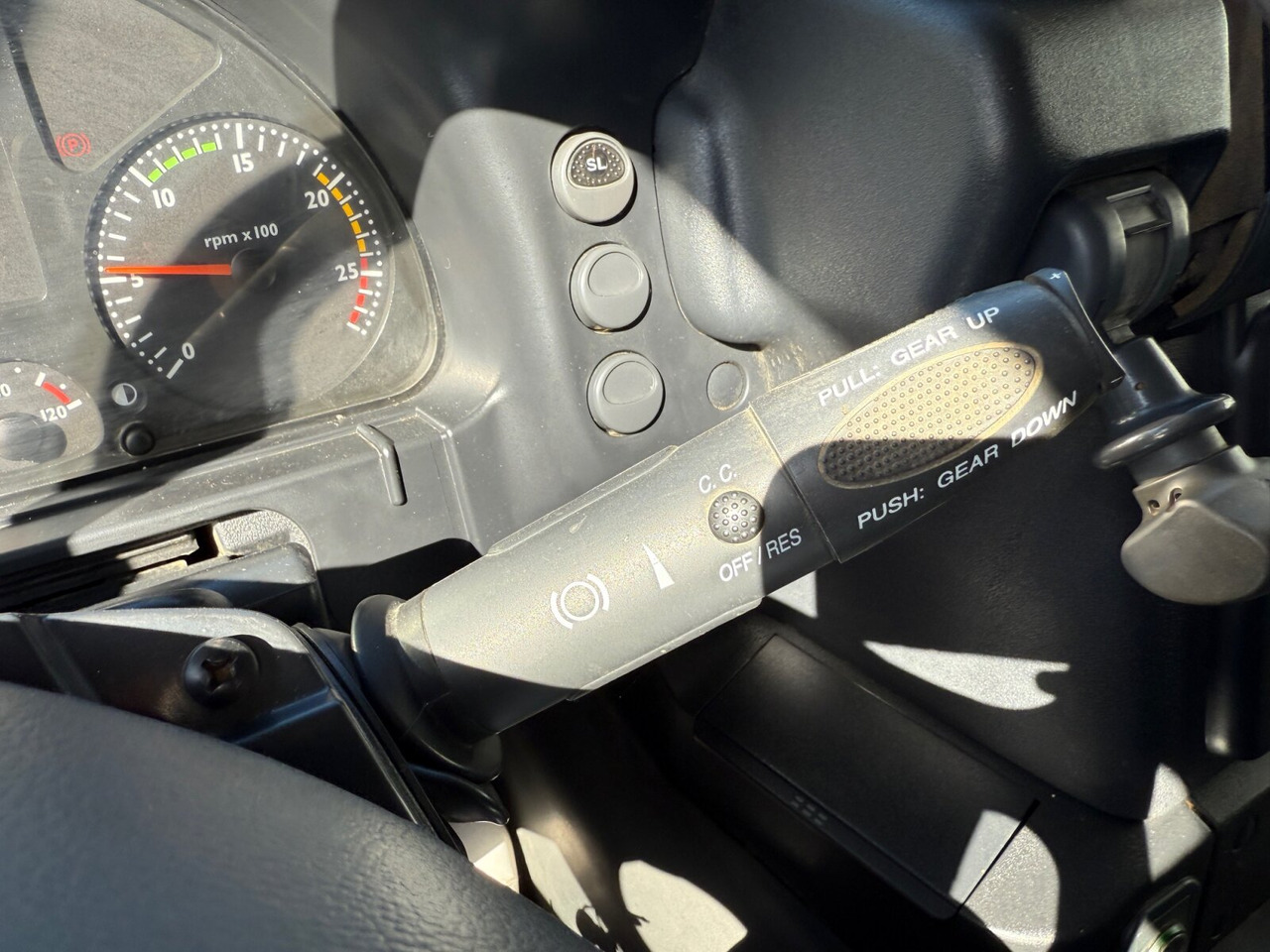 Trakker AD260T41/P 6x4 Trakker AD260T41/P 6x4, EEV, VDL S-21-5200 - Camión multibasculante: foto 5 Trakker AD260T41/P 6x4 Trakker AD260T41/P 6x4, EEV, VDL S-21-5200 - Camión multibasculante: foto 5