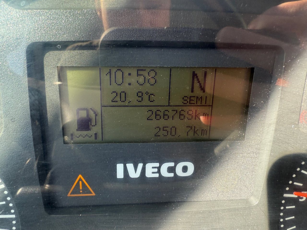 Trakker AD260T41/P 6x4 Trakker AD260T41/P 6x4, EEV, VDL S-21-5200 - Camión multibasculante: foto 3 Trakker AD260T41/P 6x4 Trakker AD260T41/P 6x4, EEV, VDL S-21-5200 - Camión multibasculante: foto 3