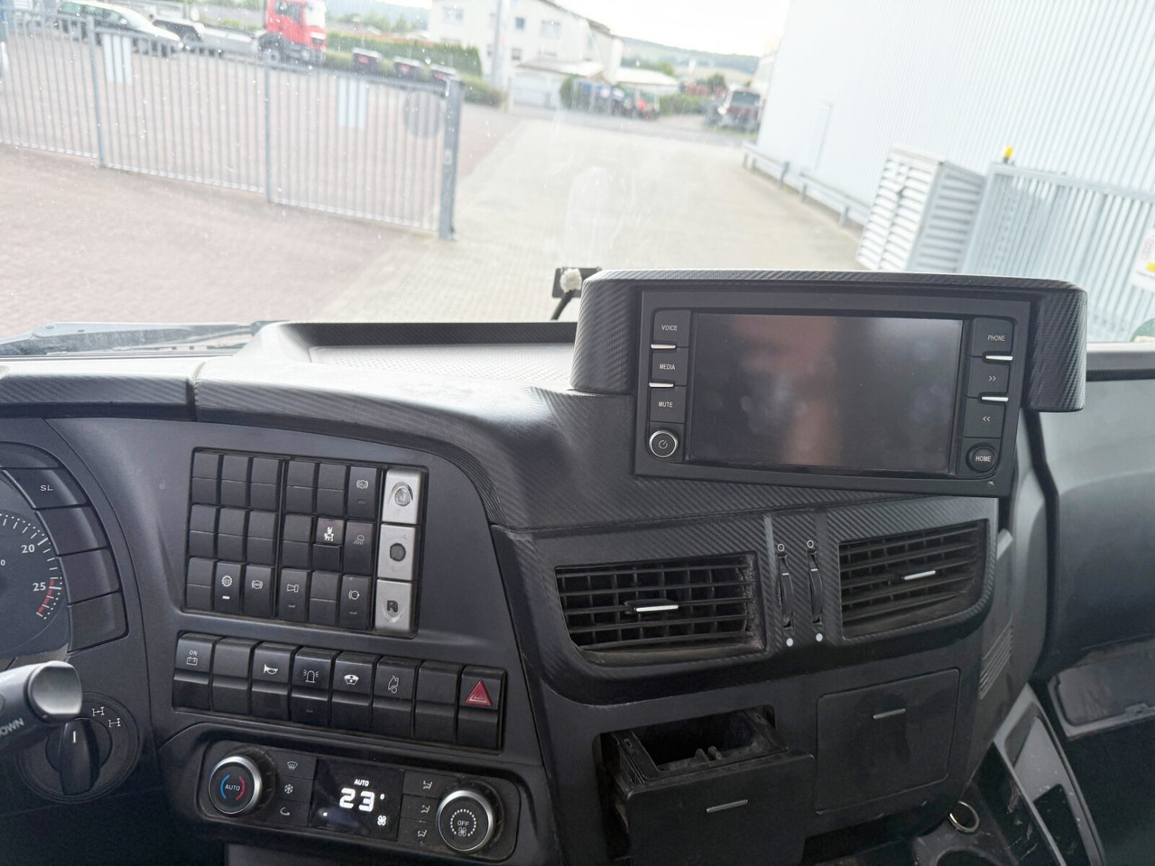 Trakker AD260T45 6x4 Trakker AD260T45 6x4, Bordmatik - Camión volquete: foto 3 Trakker AD260T45 6x4 Trakker AD260T45 6x4, Bordmatik - Camión volquete: foto 3