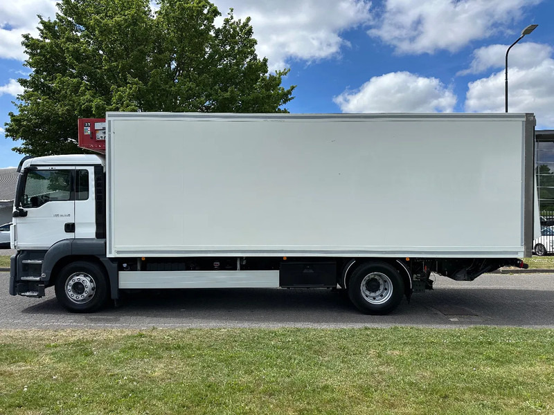 MAN TGS 18.360 FRIGOBLOCK FK25 MULTITEMP + LIFT / LADEBORDWAND 2000 KG + EURO 6 + AIRCO - Camión frigorífico: foto 2 MAN TGS 18.360 FRIGOBLOCK FK25 MULTITEMP + LIFT / LADEBORDWAND 2000 KG + EURO 6 + AIRCO - Camión frigorífico: foto 2