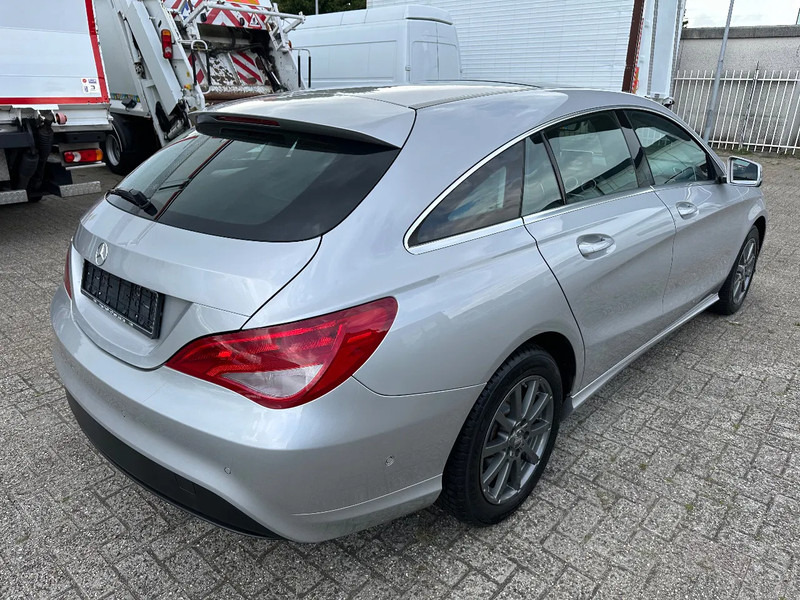 Mercedes-Benz CLA-Klasse 200 D - SHOOTING BRAKE + SUNROOF + NAVI - Coche: foto 5 Mercedes-Benz CLA-Klasse 200 D - SHOOTING BRAKE + SUNROOF + NAVI - Coche: foto 5