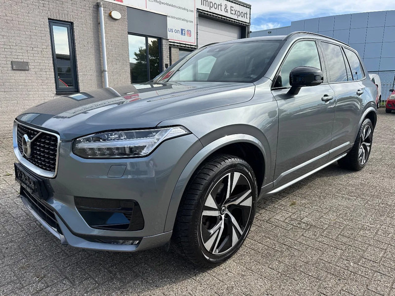 Volvo XC90 B5 AWD + R-DESIGN + FULL LEATHER + 360 CAMERA + NAVI + AHK + HARMAN KARDON - SUV/ Todoterreno: foto 1 Volvo XC90 B5 AWD + R-DESIGN + FULL LEATHER + 360 CAMERA + NAVI + AHK + HARMAN KARDON - SUV/ Todoterreno: foto 1