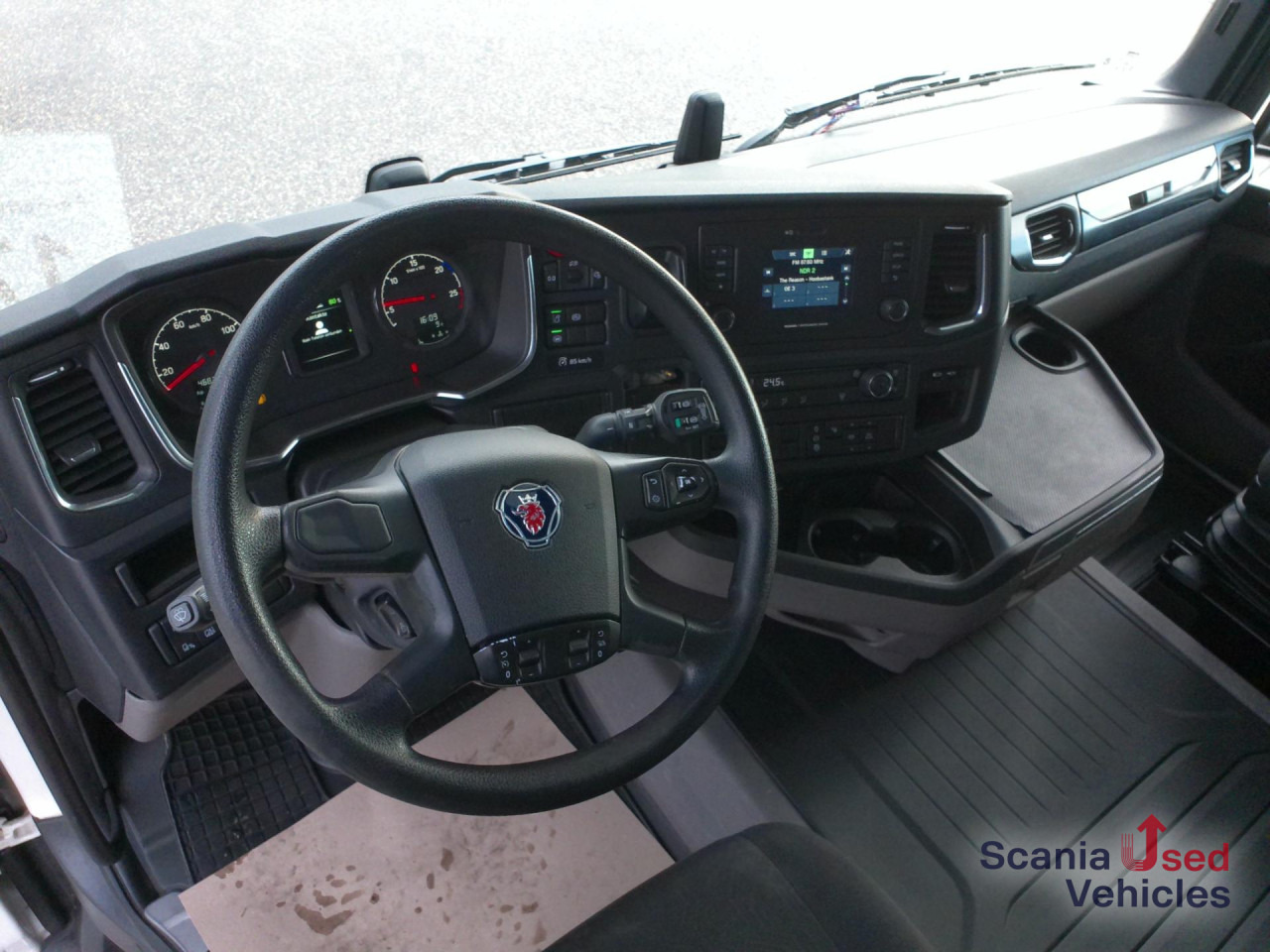SCANIA R 410 A4x2NA 2 Tanks Standklima ALU Top!!! - Cabeza tractora: foto 2 SCANIA R 410 A4x2NA 2 Tanks Standklima ALU Top!!! - Cabeza tractora: foto 2