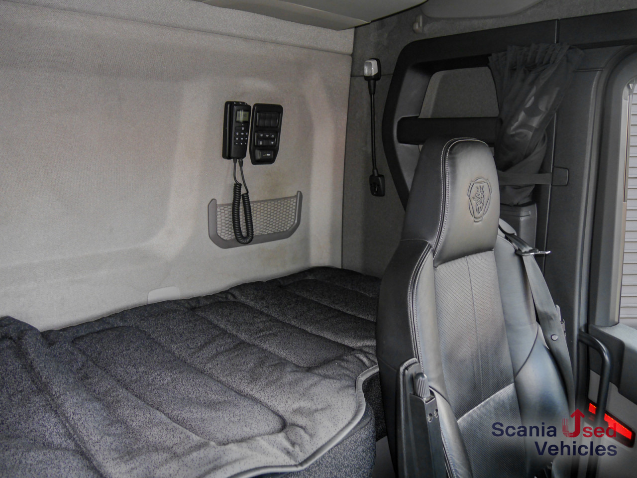 SCANIA R 450 A4x2NB - Voll-Luft / 4-Federung - - Cabeza tractora: foto 2 SCANIA R 450 A4x2NB - Voll-Luft / 4-Federung - - Cabeza tractora: foto 2