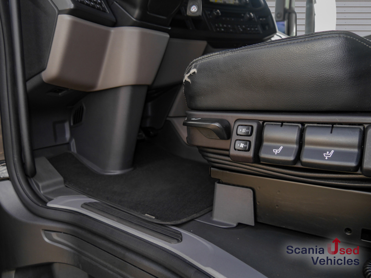 SCANIA R 450 A4x2NB - Voll-Luft / 4-Federung - - Cabeza tractora: foto 4 SCANIA R 450 A4x2NB - Voll-Luft / 4-Federung - - Cabeza tractora: foto 4