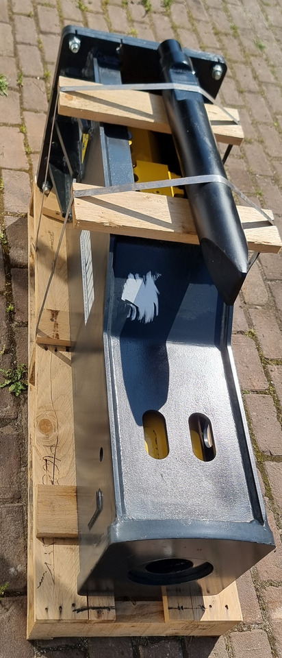 MUSTANG HM550 - Martillo hidráulico para Excavadora: foto 4 MUSTANG HM550 - Martillo hidráulico para Excavadora: foto 4