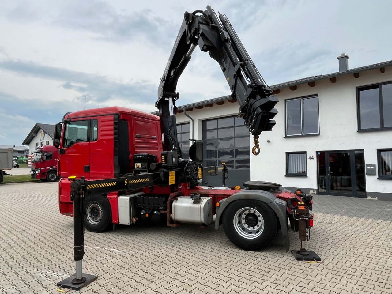 MAN TGX 18.400 mit Kran HIAB 288E P-5 HIPRO - Cabeza tractora: foto 2 MAN TGX 18.400 mit Kran HIAB 288E P-5 HIPRO - Cabeza tractora: foto 2