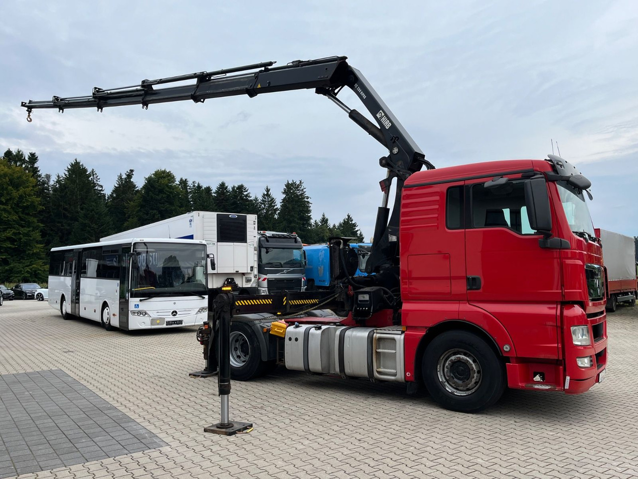 MAN TGX 18.400 mit Kran HIAB 288E P-5 HIPRO - Cabeza tractora: foto 3 MAN TGX 18.400 mit Kran HIAB 288E P-5 HIPRO - Cabeza tractora: foto 3