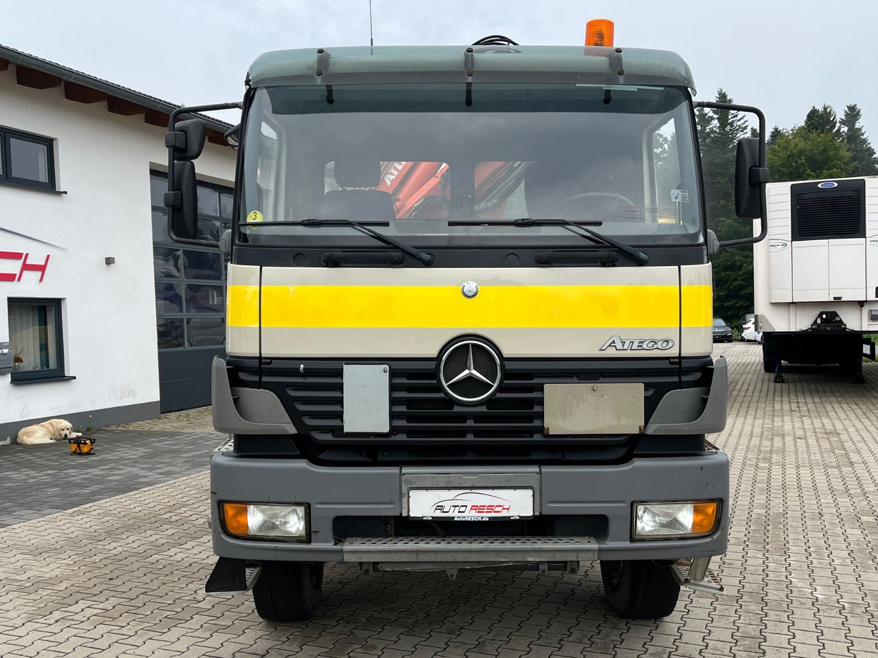 Mercedes-Benz Atego 1823 4x4 Kipper mit Kran Atlas 125.2 Funk - Camión volquete, Camión grúa: foto 5 Mercedes-Benz Atego 1823 4x4 Kipper mit Kran Atlas 125.2 Funk - Camión volquete, Camión grúa: foto 5