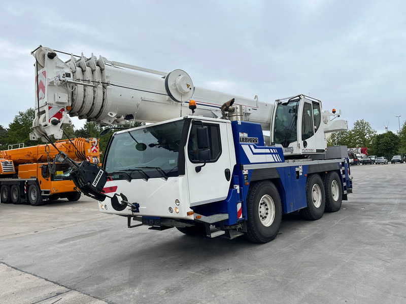 Liebherr LTM 1055-3.2 - Autogrúa: foto 1 Liebherr LTM 1055-3.2 - Autogrúa: foto 1