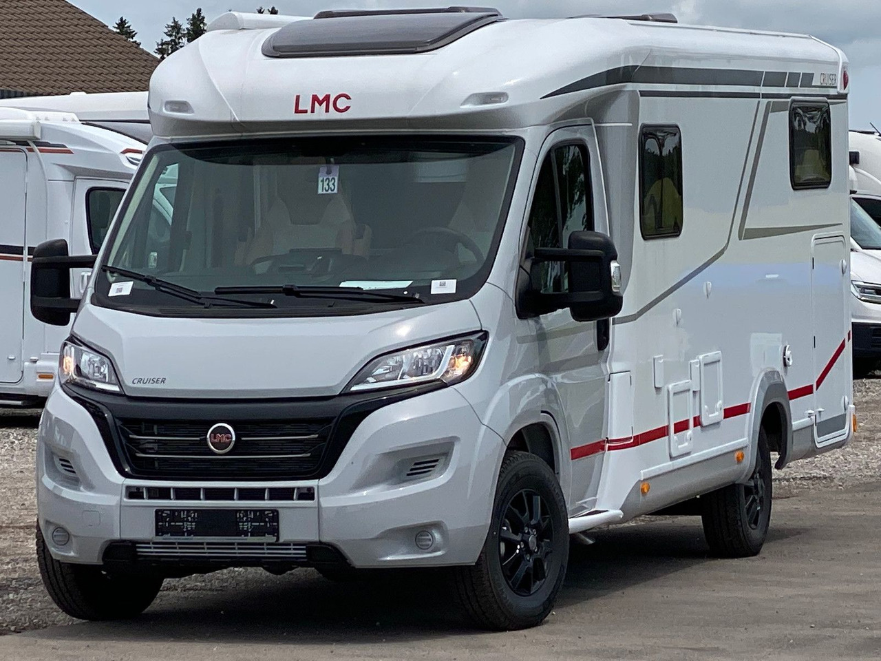 LMC Cruiser V 646 G, SAT, Navi, Sondermodell,16 Zoll - Autocaravana perfilada: foto 3 LMC Cruiser V 646 G, SAT, Navi, Sondermodell,16 Zoll - Autocaravana perfilada: foto 3