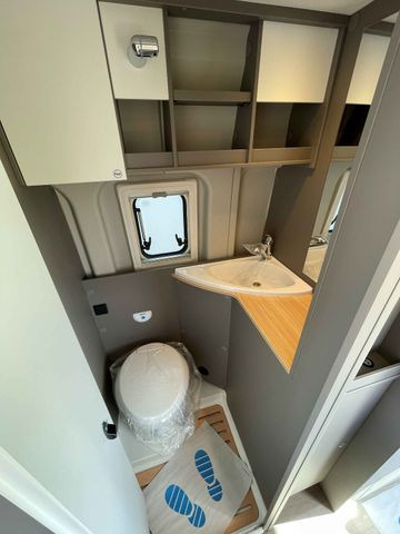 Cámper nuevo LMC INNOVAN 600 ,ASD, Aufstelldach,26 Modell,: foto 14