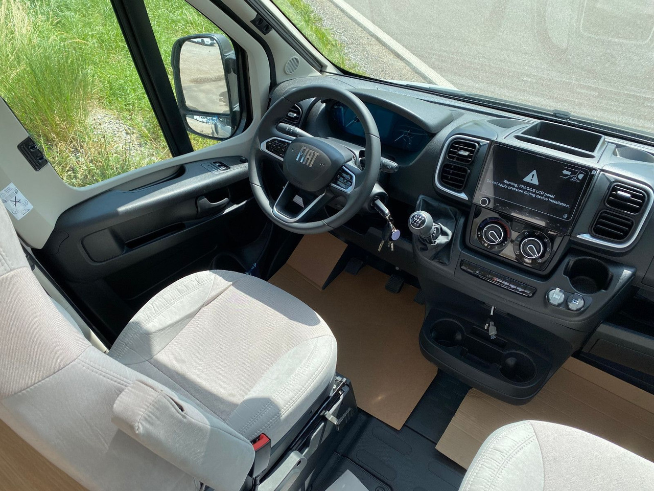 Cámper LMC INNOVAN 600 ,Dieselheizung,Modell 25 Skyroof: foto 9