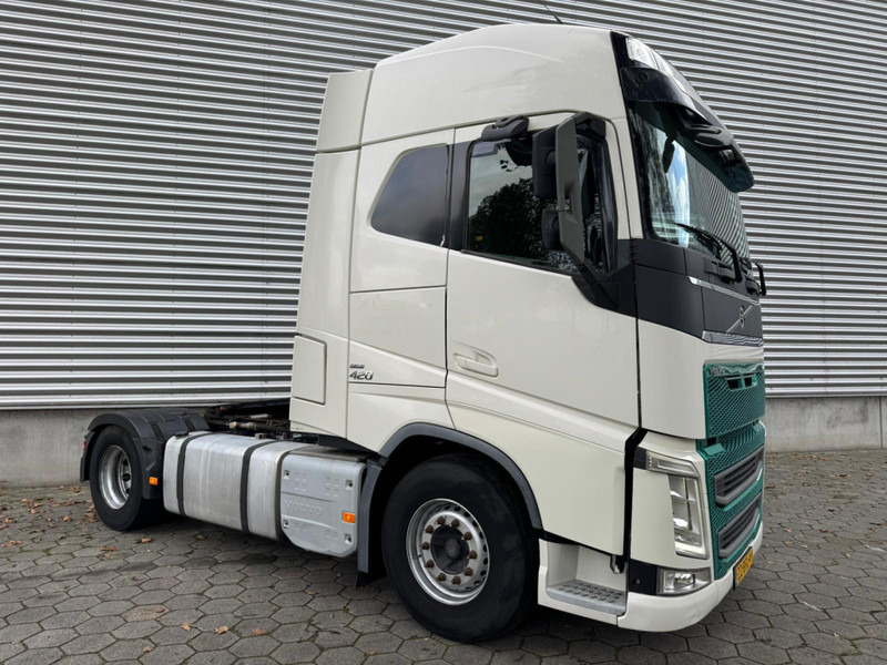 Volvo FH 420 / I-Shift / 2 Tanks / Euro 6 / NL- Truck - Cabeza tractora: foto 2 Volvo FH 420 / I-Shift / 2 Tanks / Euro 6 / NL- Truck - Cabeza tractora: foto 2