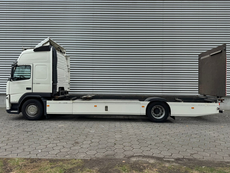 Volvo FM 330 XL EEV / I-Shift / VEB+ / 334.000..KM!! / Tail Lift / NL Truck - Camión portacontenedore/ Intercambiable: foto 5 Volvo FM 330 XL EEV / I-Shift / VEB+ / 334.000..KM!! / Tail Lift / NL Truck - Camión portacontenedore/ Intercambiable: foto 5