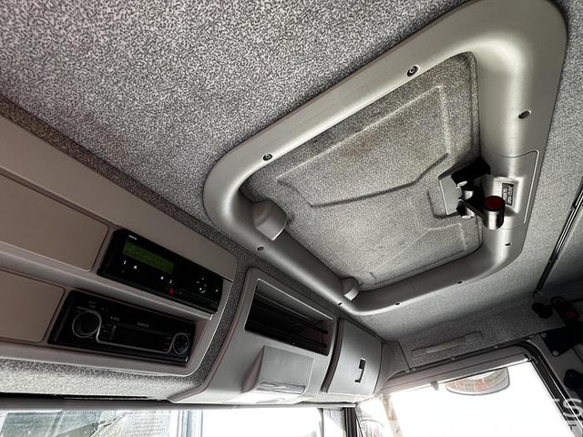 Camión caja abierta Iveco 100E22 4x4 (M104): foto 7