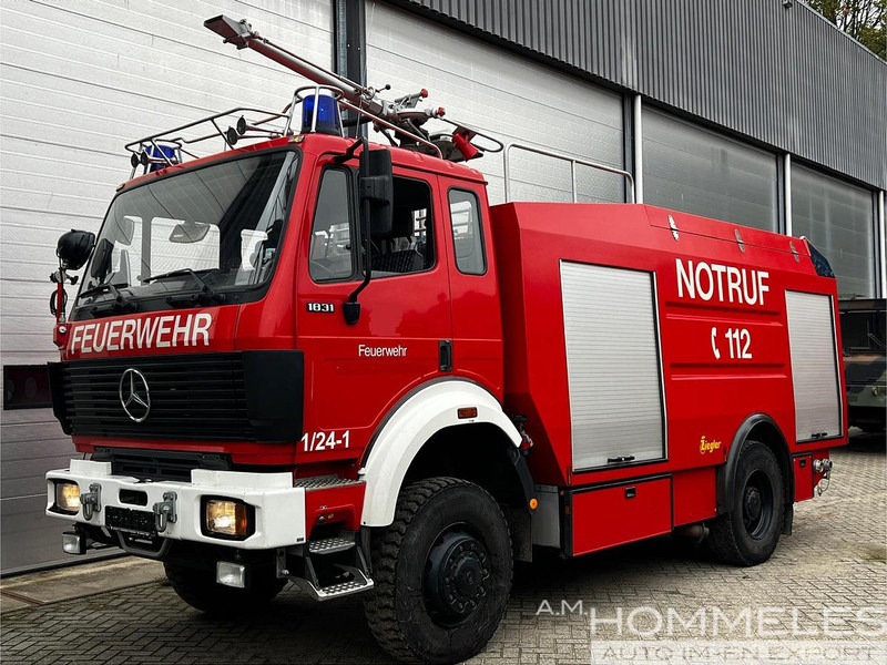 Mercedes-Benz 1831 AK 4x4 - Camión de bomberos: foto 2 Mercedes-Benz 1831 AK 4x4 - Camión de bomberos: foto 2