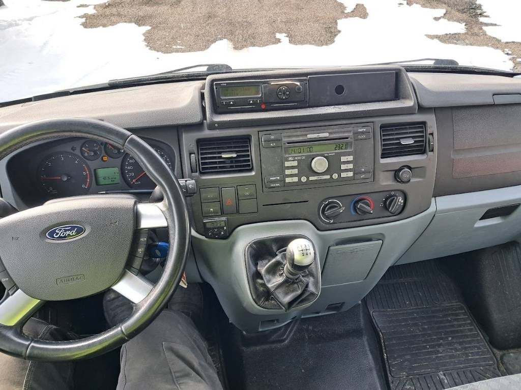 Ford Transit 125 T350 6hlö jatko-ohjaamo - Furgón: foto 5 Ford Transit 125 T350 6hlö jatko-ohjaamo - Furgón: foto 5