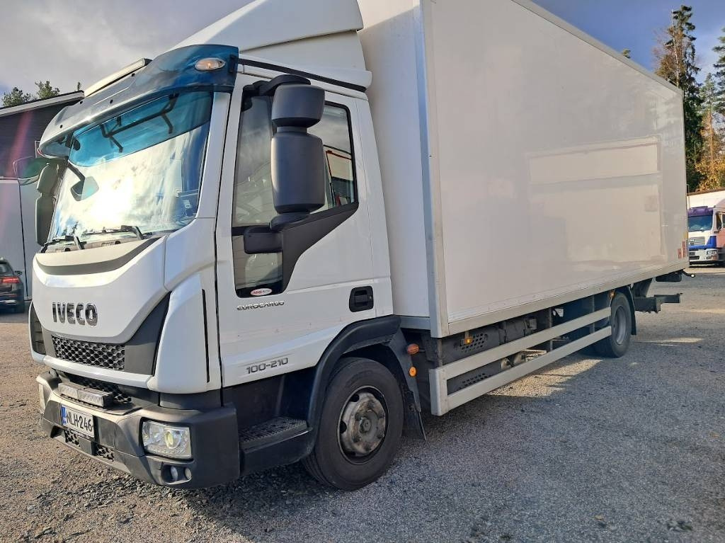 Iveco Eurocargo 100 E21  - Camión caja cerrada: foto 1 Iveco Eurocargo 100 E21  - Camión caja cerrada: foto 1