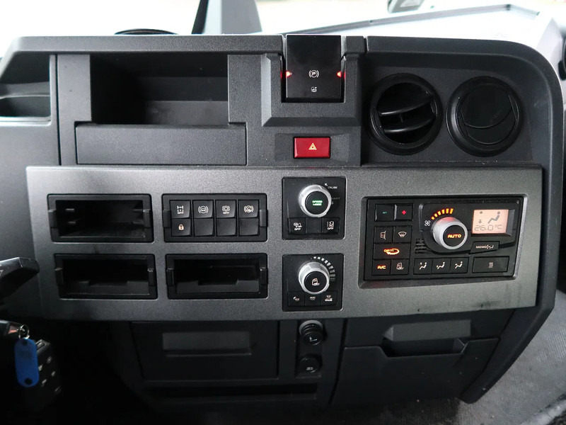 Cabeza tractora Renault T430 Comfort, E6, 546.114 km(!), 2 Tanks, NL Truck TOP!: foto 14 Cabeza tractora Renault T430 Comfort, E6, 546.114 km(!), 2 Tanks, NL Truck TOP!: foto 14