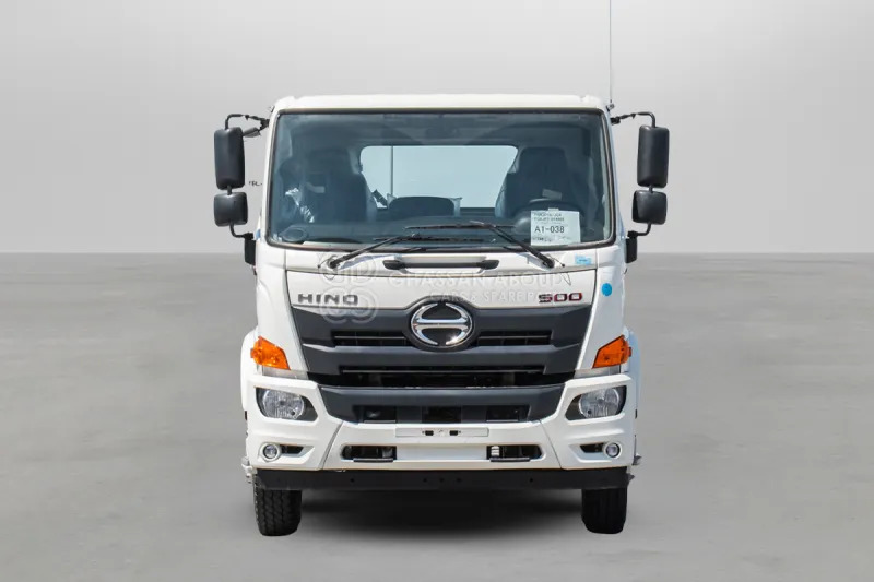 Hino 500 FG 4x2 Chassis - Camión chasis: foto 2 Hino 500 FG 4x2 Chassis - Camión chasis: foto 2