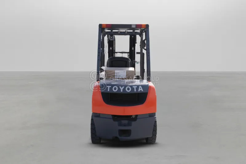 Toyota 62-8FD30 3 Tons Diesel 2 Stage Forklift - Carretilla elevadora diésel: foto 4 Toyota 62-8FD30 3 Tons Diesel 2 Stage Forklift - Carretilla elevadora diésel: foto 4