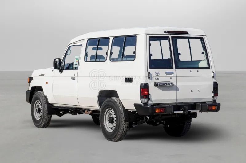 Toyota Land Cruiser HardTop 78 4X4 - Coche: foto 4 Toyota Land Cruiser HardTop 78 4X4 - Coche: foto 4