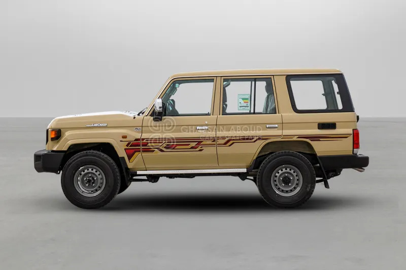Toyota Land Cruiser HardTop LC76 4X4 - Coche: foto 3 Toyota Land Cruiser HardTop LC76 4X4 - Coche: foto 3