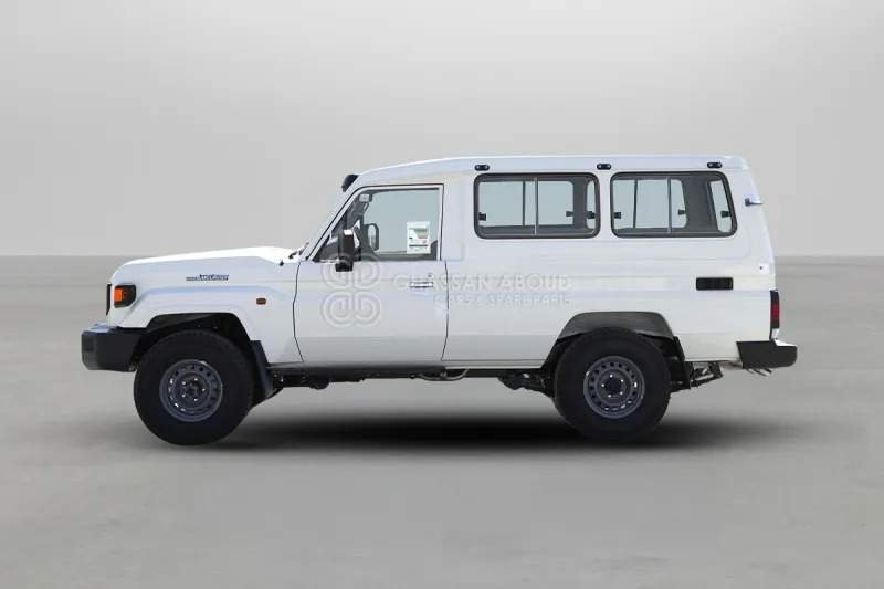 Toyota Land Cruiser HardTop LC78 4X4 - Coche: foto 5 Toyota Land Cruiser HardTop LC78 4X4 - Coche: foto 5