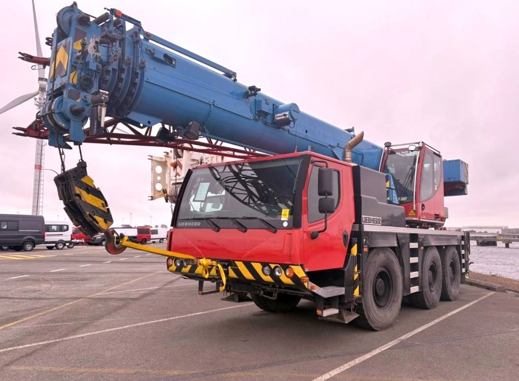 Liebherr LTM 1050-3.1 - Grúa todo terreno: foto 1 Liebherr LTM 1050-3.1 - Grúa todo terreno: foto 1