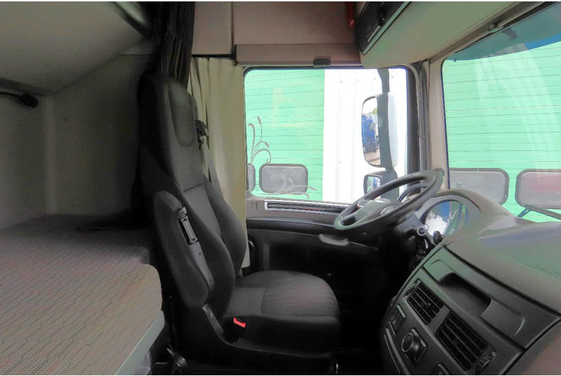 Cabeza tractora DAF XF 530 6x4 Retarder, Frigo, P-Cool, 2 beds: foto 16