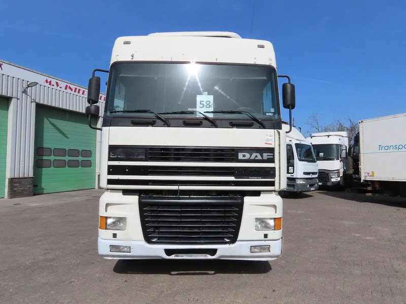 DAF XF 95.480 E4 type, Manual ger, Manual. Great state - Cabeza tractora: foto 2 DAF XF 95.480 E4 type, Manual ger, Manual. Great state - Cabeza tractora: foto 2