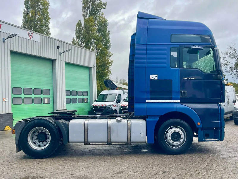 MAN TGA 18.480 Manual gearbox, manual injection GREAT CONDITION! - Cabeza tractora: foto 4 MAN TGA 18.480 Manual gearbox, manual injection GREAT CONDITION! - Cabeza tractora: foto 4