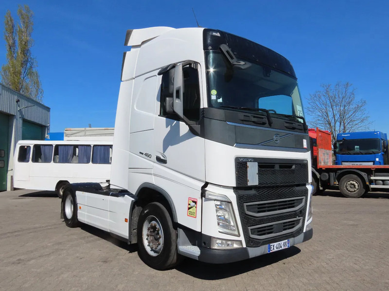 Volvo FH 460 YV2RTY0A3JB867622 FRIGO, 2X FUEL TANK, frigo, EURO6 - Cabeza tractora: foto 1 Volvo FH 460 YV2RTY0A3JB867622 FRIGO, 2X FUEL TANK, frigo, EURO6 - Cabeza tractora: foto 1