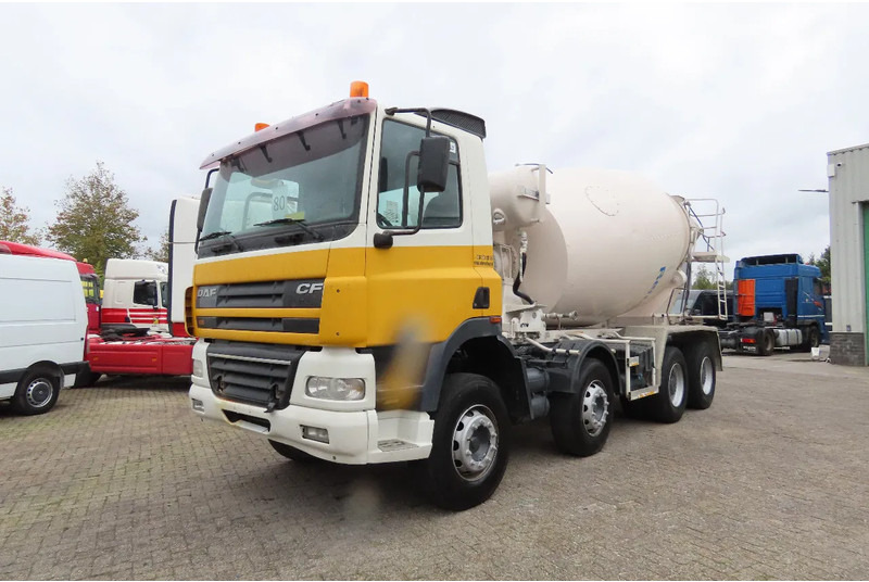 DAF CF 430 8x4, full spring ! Great condition - Camión hormigonera: foto 2 DAF CF 430 8x4, full spring ! Great condition - Camión hormigonera: foto 2