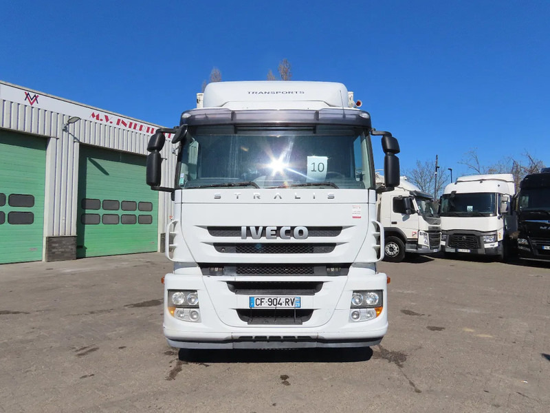 Iveco Stralis 310 EEV . 8 meter box! Retarder, Great condition! - Camión caja cerrada: foto 2 Iveco Stralis 310 EEV . 8 meter box! Retarder, Great condition! - Camión caja cerrada: foto 2