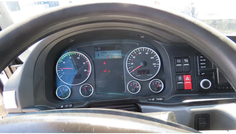 Camión lona MAN TGX 26.480 446577 KM! RETARDER+ liftaxel + moving axel: foto 8