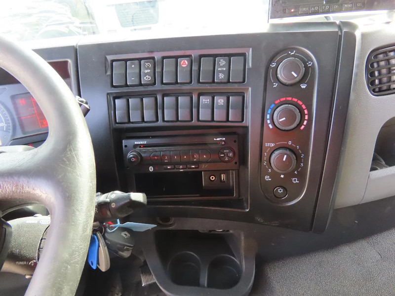 Camión frigorífico Renault D 33019T Great condition! !! Telma/Retarder, Thermoking, FRC 05/2026, Sleeper: foto 13