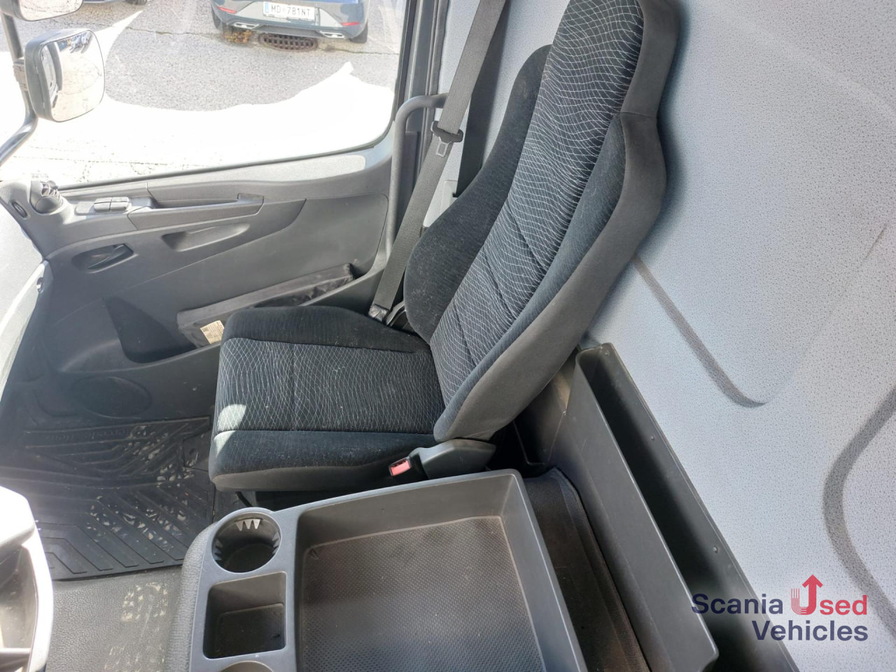 MERCEDES-BENZ Atego 1221 L Koffer Ladebordwand - Camión caja cerrada: foto 3 MERCEDES-BENZ Atego 1221 L Koffer Ladebordwand - Camión caja cerrada: foto 3