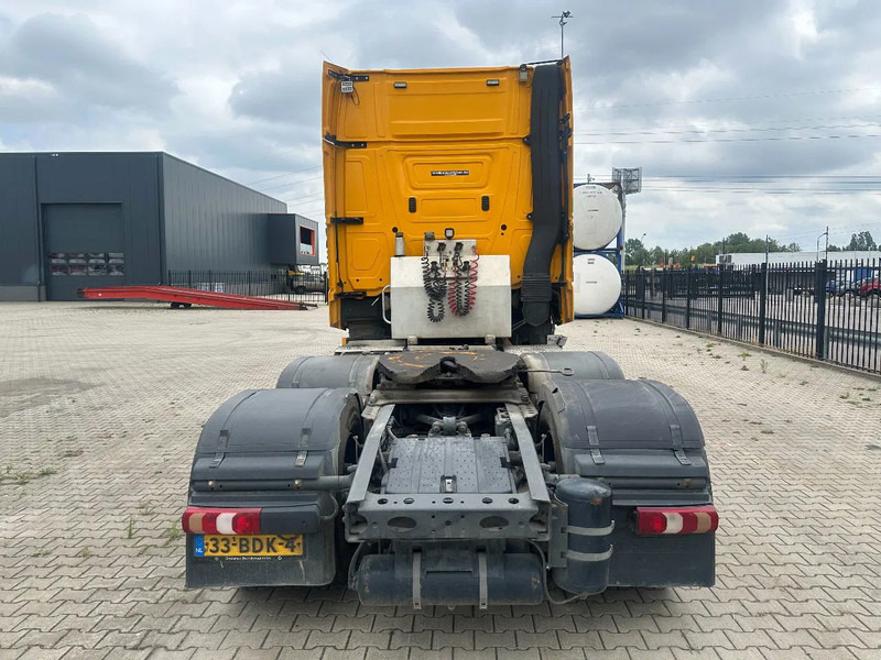 Mercedes-Benz Actros 2748 LS 6x2 BROKEN ENGINE / MOTOR SCHADEN / KAPOTTE MOTOR - Cabeza tractora: foto 4 Mercedes-Benz Actros 2748 LS 6x2 BROKEN ENGINE / MOTOR SCHADEN / KAPOTTE MOTOR - Cabeza tractora: foto 4